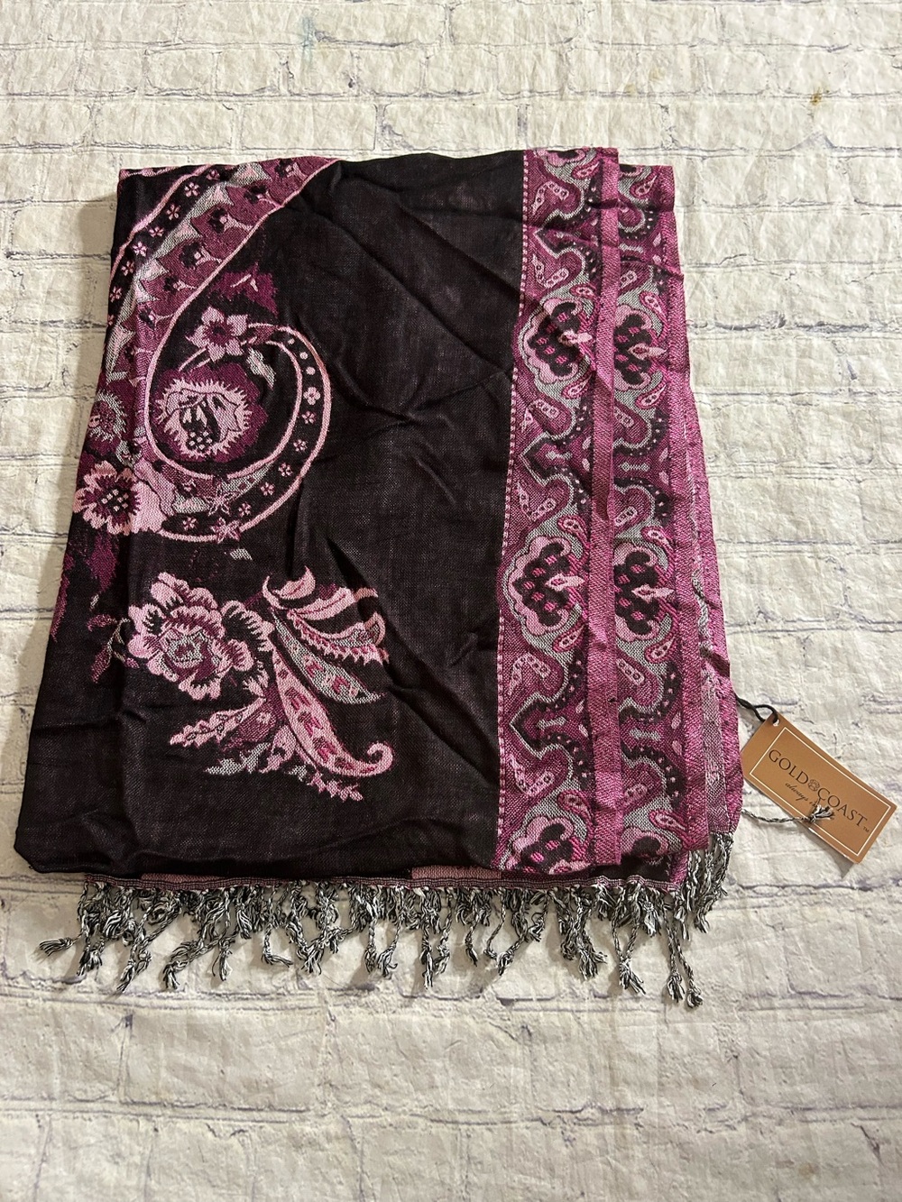 GOLD COAST ALWAYS IN STYLE PURPLE/PINK/BLACK PAISLEY 100% VISCOSE INDIA SCARF